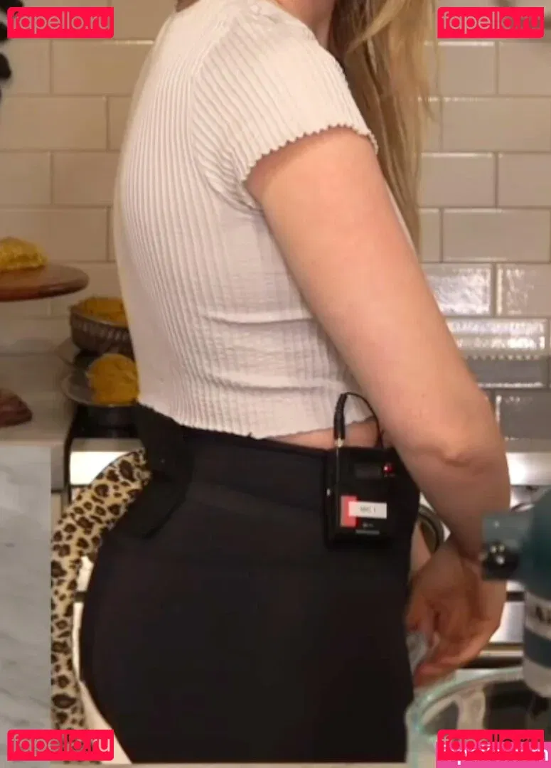 QTCinderella Onlyfans Photo Gallery 