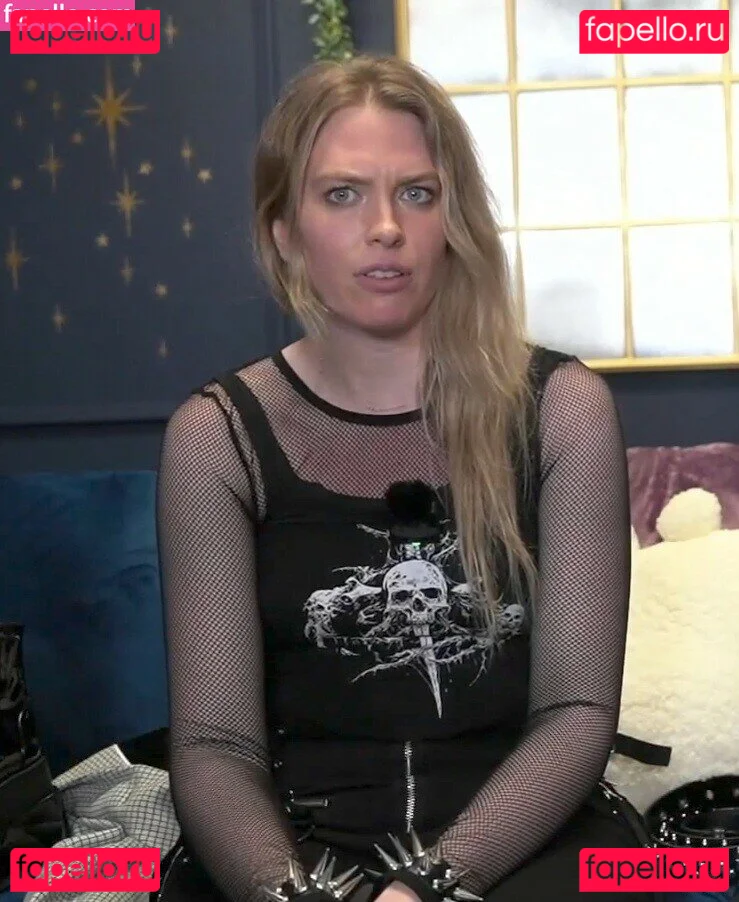 QTCinderella Onlyfans Photo Gallery 