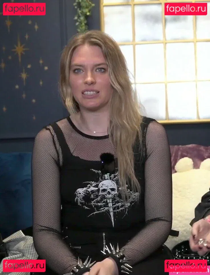 QTCinderella Onlyfans Photo Gallery 