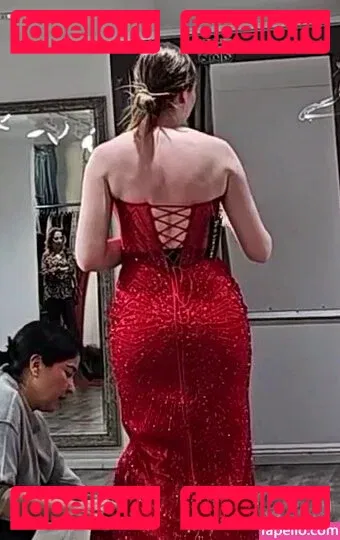 QTCinderella Onlyfans Photo Gallery 