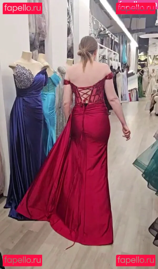 QTCinderella Onlyfans Photo Gallery 