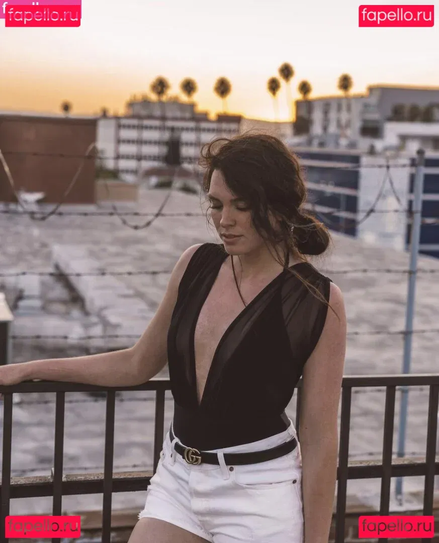 QTCinderella Onlyfans Photo Gallery 