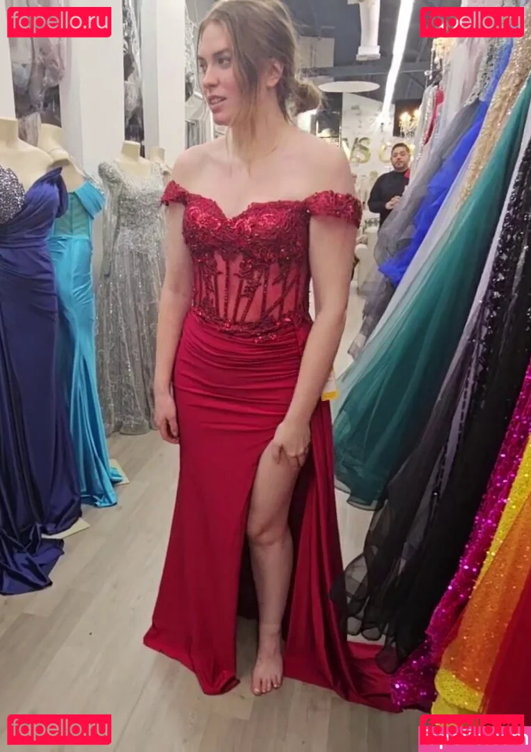 QTCinderella Onlyfans Photo Gallery 