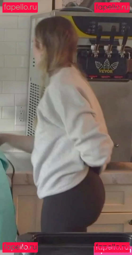 QTCinderella Onlyfans Photo Gallery 