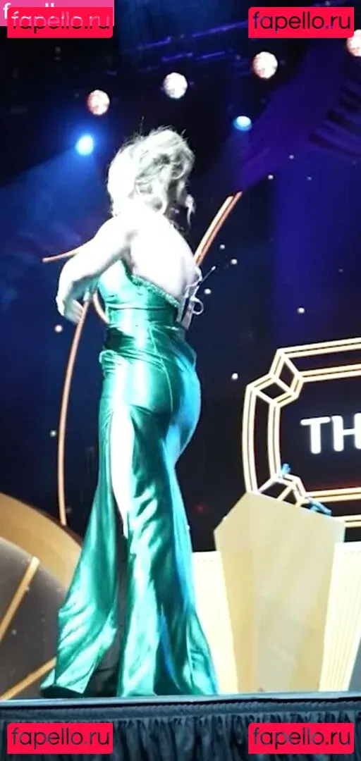 QTCinderella Onlyfans Photo Gallery 