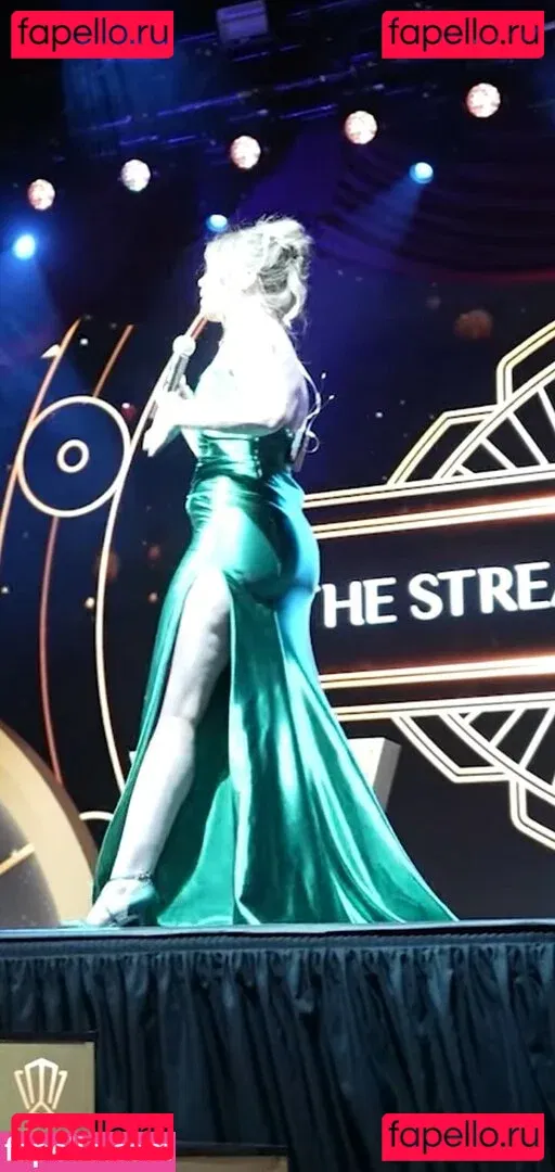 QTCinderella Onlyfans Photo Gallery 