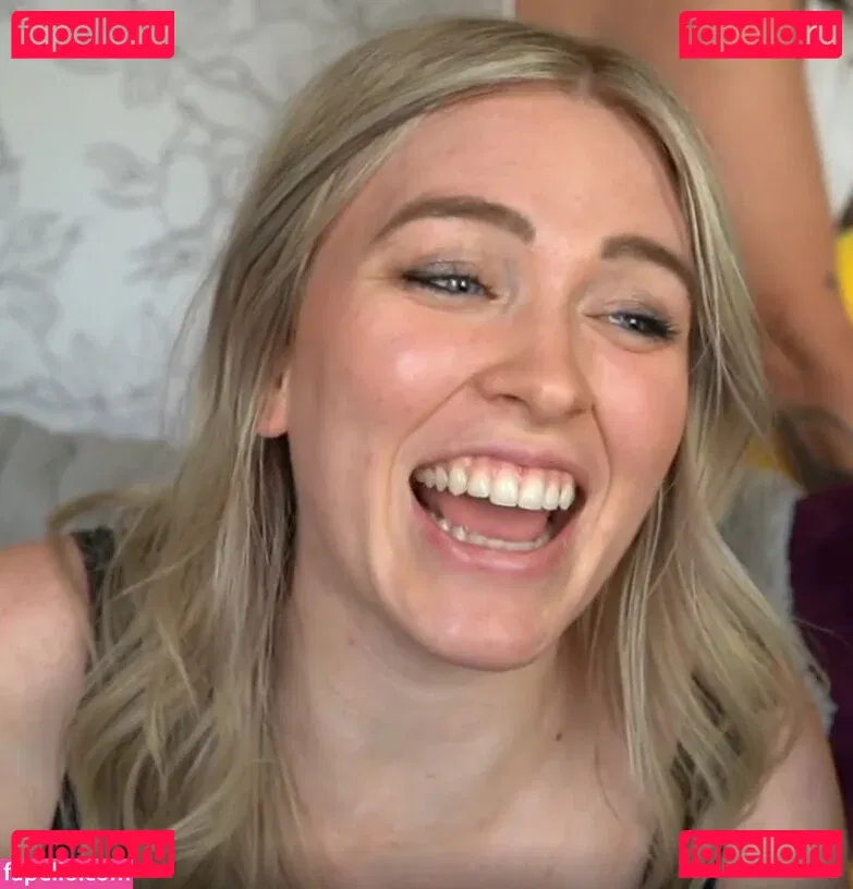 QTCinderella Onlyfans Photo Gallery 