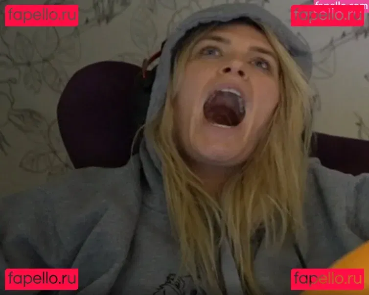 QTCinderella Onlyfans Photo Gallery 