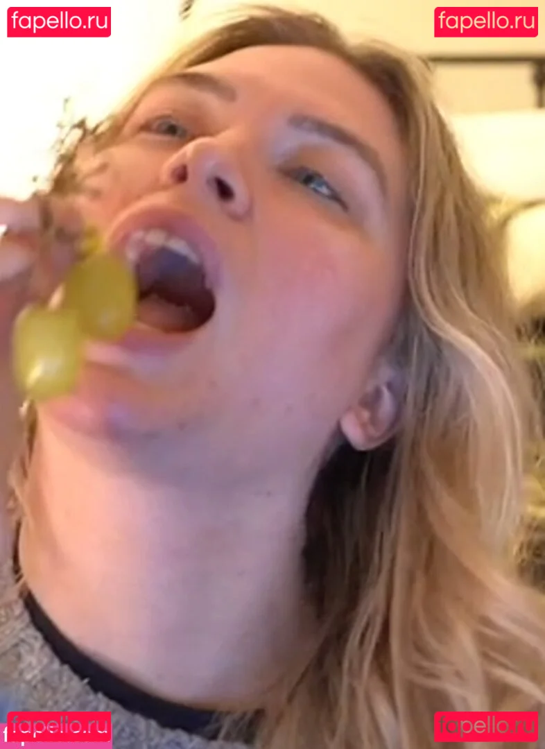 QTCinderella Onlyfans Photo Gallery 