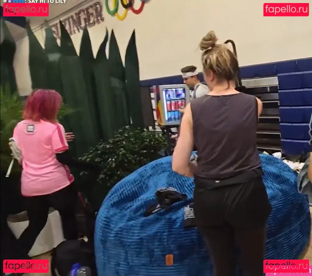 QTCinderella Onlyfans Photo Gallery 