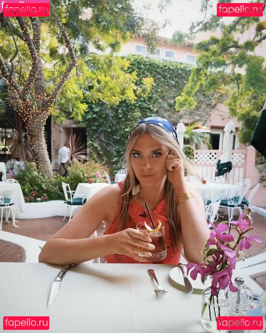 QTCinderella Onlyfans Photo Gallery 