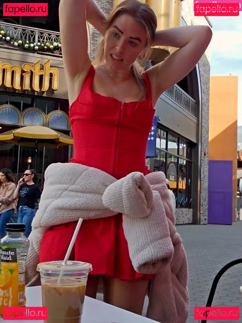 QTCinderella Onlyfans Photo Gallery 