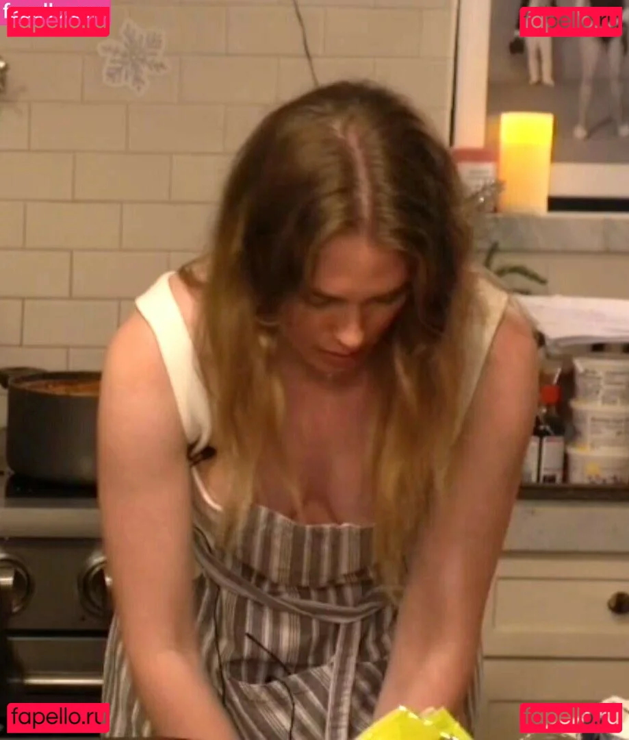 QTCinderella Onlyfans Photo Gallery 