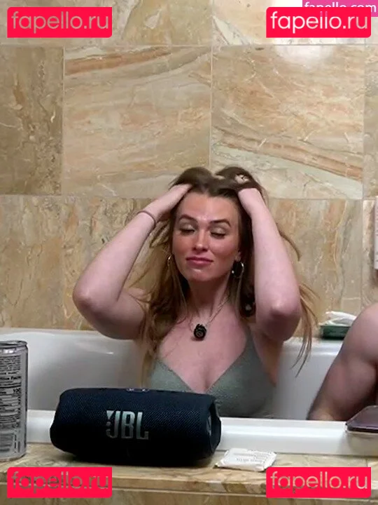 QTCinderella Onlyfans Photo Gallery 