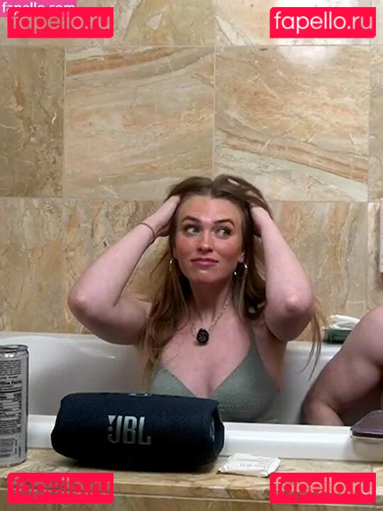 QTCinderella Onlyfans Photo Gallery 