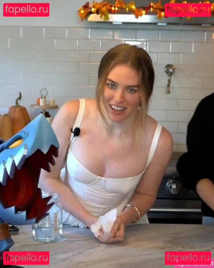 QTCinderella Onlyfans Photo Gallery 