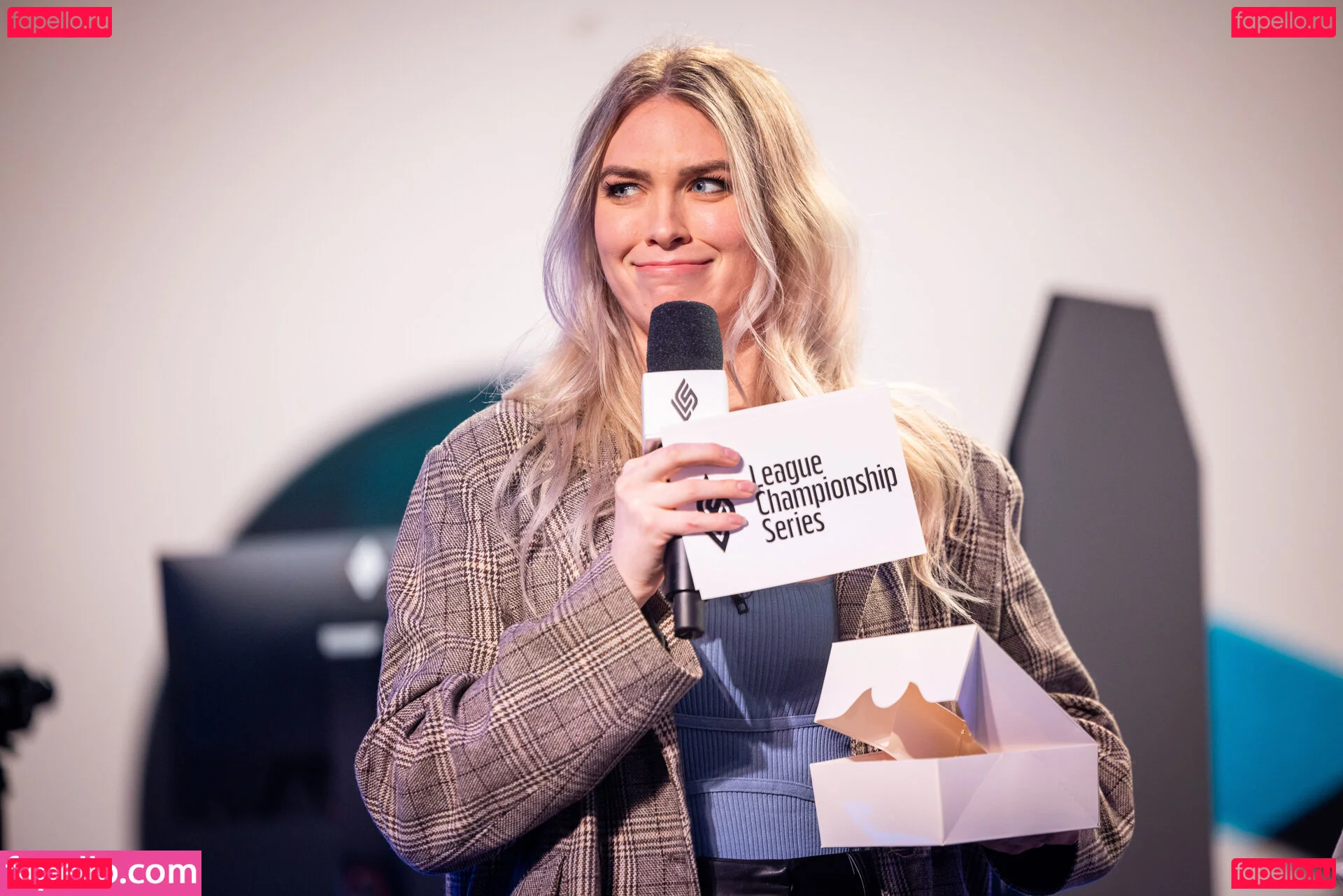 QTCinderella Onlyfans Photo Gallery 