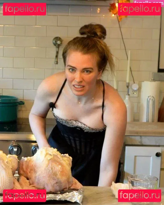 QTCinderella Onlyfans Photo Gallery 