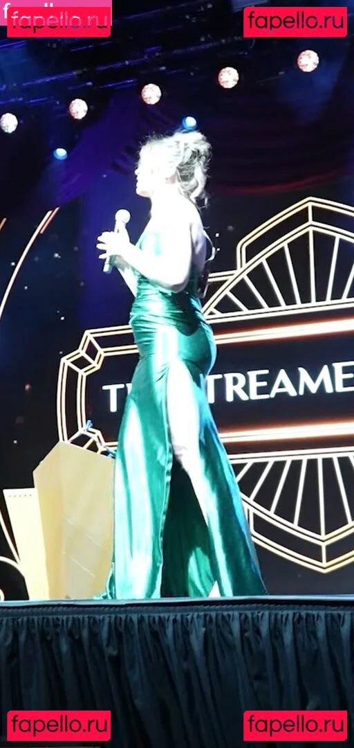 QTCinderella Onlyfans Photo Gallery 