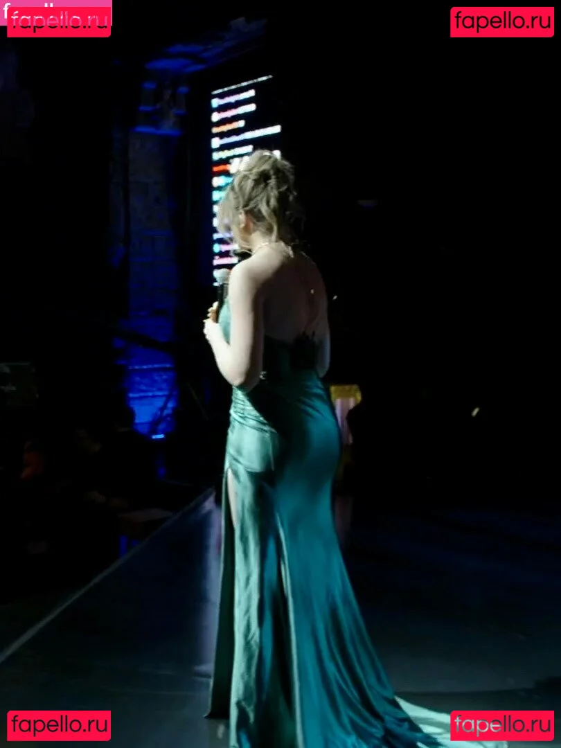 QTCinderella Onlyfans Photo Gallery 