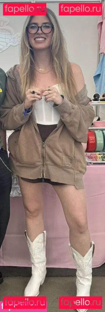 QTCinderella Onlyfans Photo Gallery 