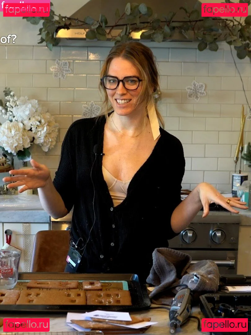 QTCinderella Onlyfans Photo Gallery 