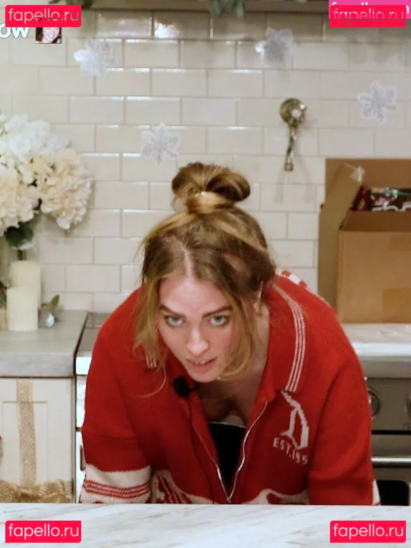 QTCinderella Onlyfans Photo Gallery 