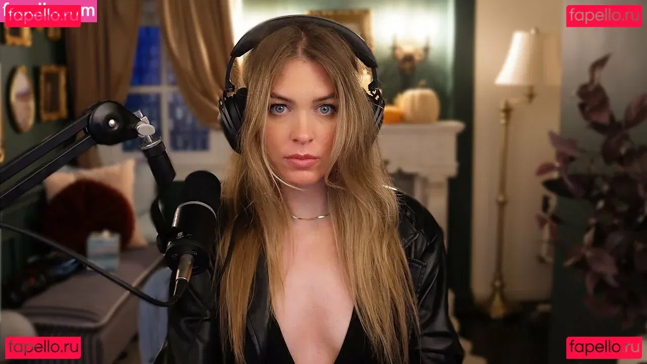 QTCinderella Onlyfans Photo Gallery 