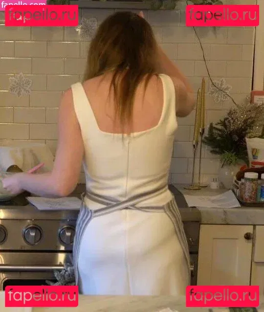 QTCinderella Onlyfans Photo Gallery 