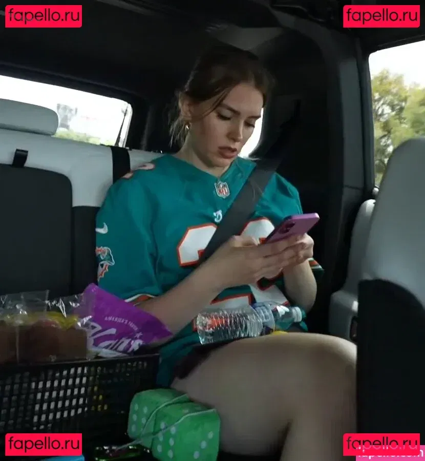 QTCinderella Onlyfans Photo Gallery 