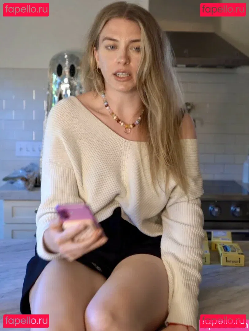 QTCinderella Onlyfans Photo Gallery 