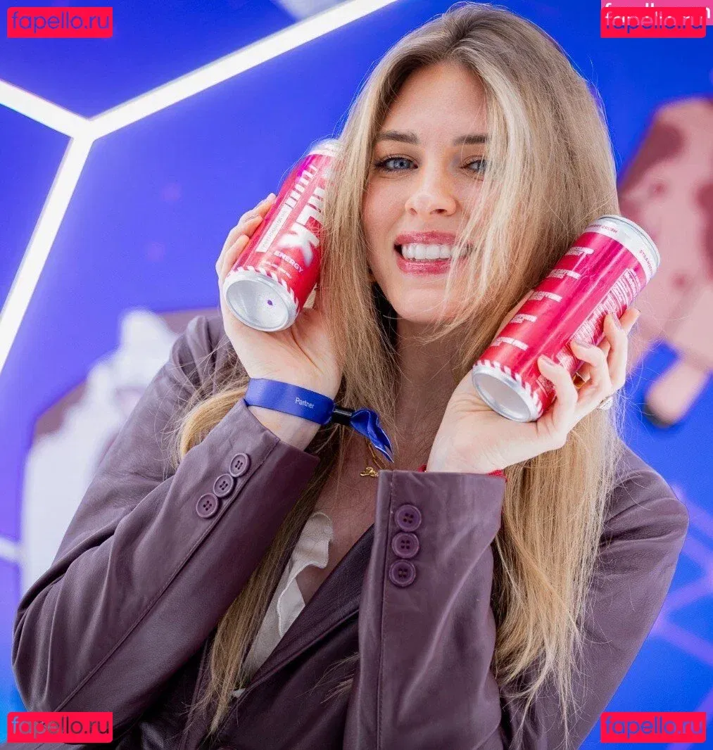 QTCinderella Onlyfans Photo Gallery 