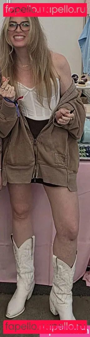 QTCinderella Onlyfans Photo Gallery 