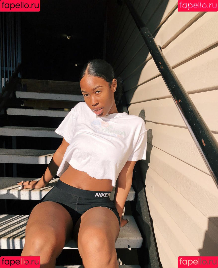 sothtskelaa Onlyfans Photo Gallery 