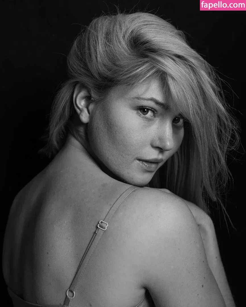 Lola Claire Onlyfans Photo Gallery 