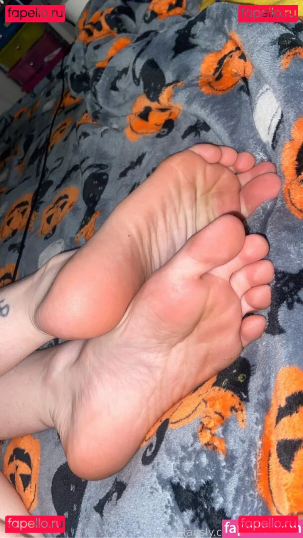 Feetiecutie Onlyfans Photo Gallery 