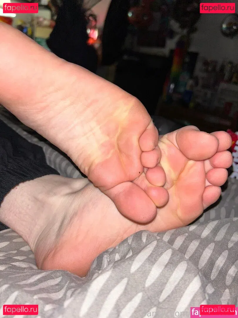 Feetiecutie Onlyfans Photo Gallery 