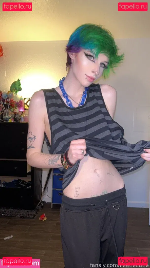 Feetiecutie Onlyfans Photo Gallery 