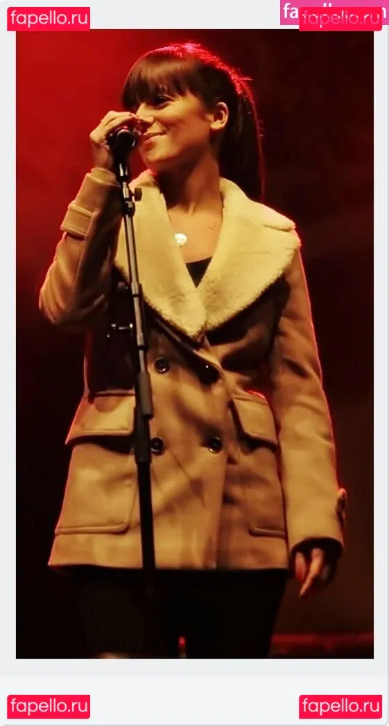 Alizée Lyonnet Onlyfans Photo Gallery 