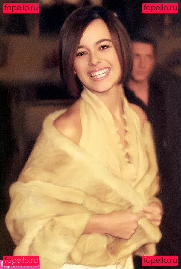 Alizée Lyonnet Onlyfans Photo Gallery 