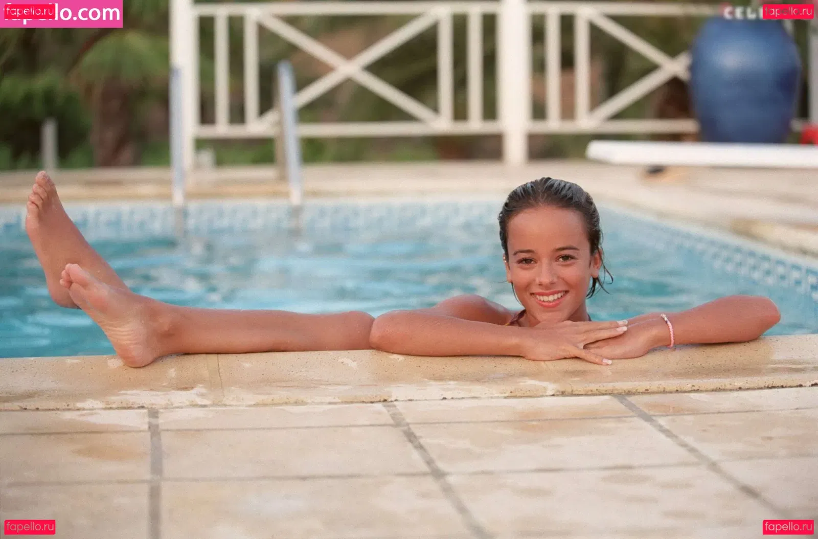 Alizée Lyonnet Onlyfans Photo Gallery 