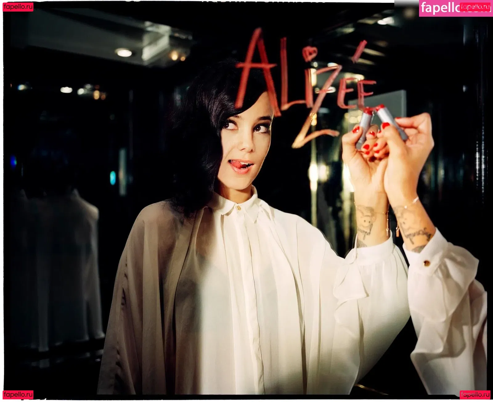 Alizée Lyonnet Onlyfans Photo Gallery 