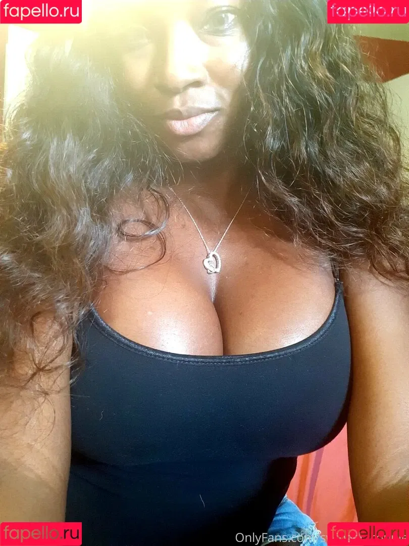 naomi_foxxx Onlyfans Photo Gallery 
