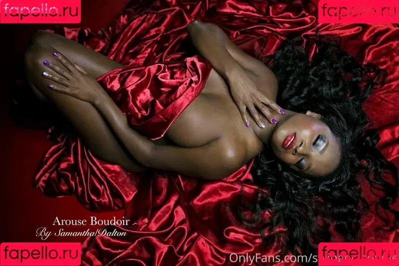 naomi_foxxx Onlyfans Photo Gallery 
