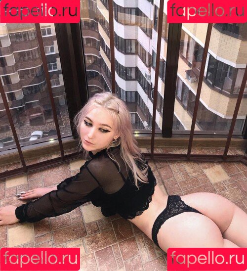 komorphin Onlyfans Photo Gallery 