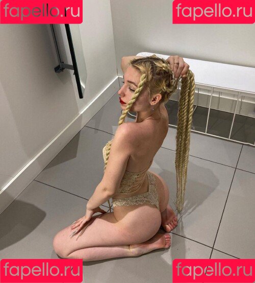 komorphin Onlyfans Photo Gallery 