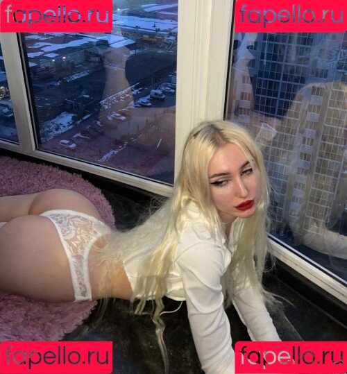 komorphin Onlyfans Photo Gallery 