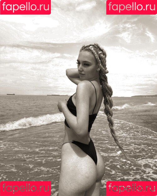 komorphin Onlyfans Photo Gallery 