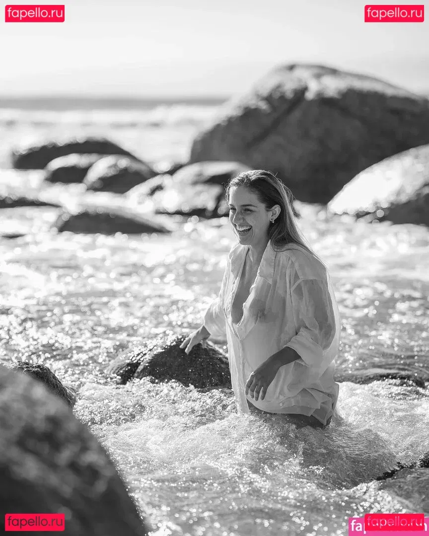 Oruzan Onlyfans Photo Gallery 