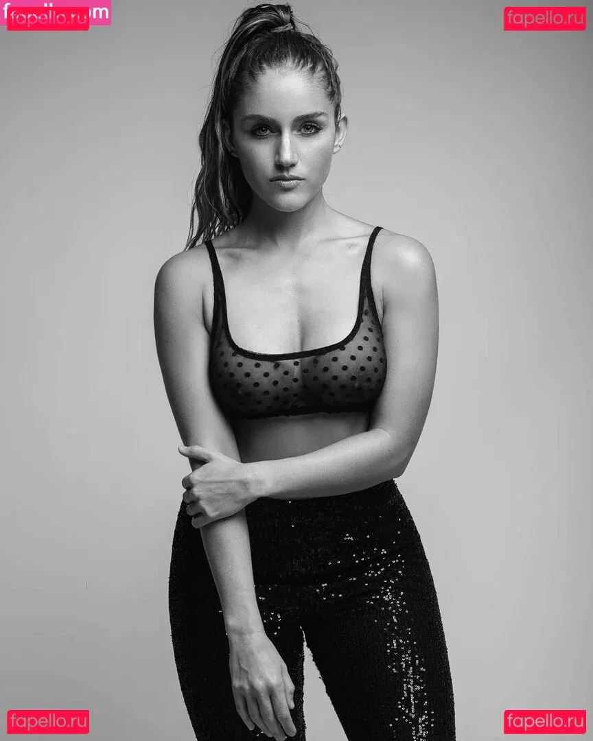 Oruzan Onlyfans Photo Gallery 